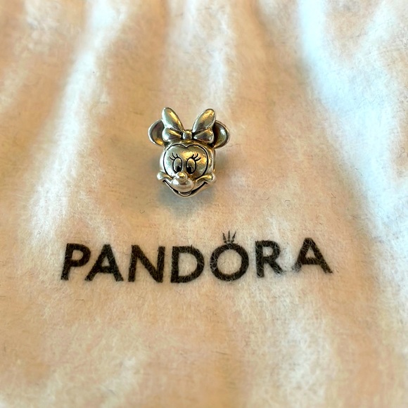 Pandora Disney Minnie portrait charm - Picture 3 of 7